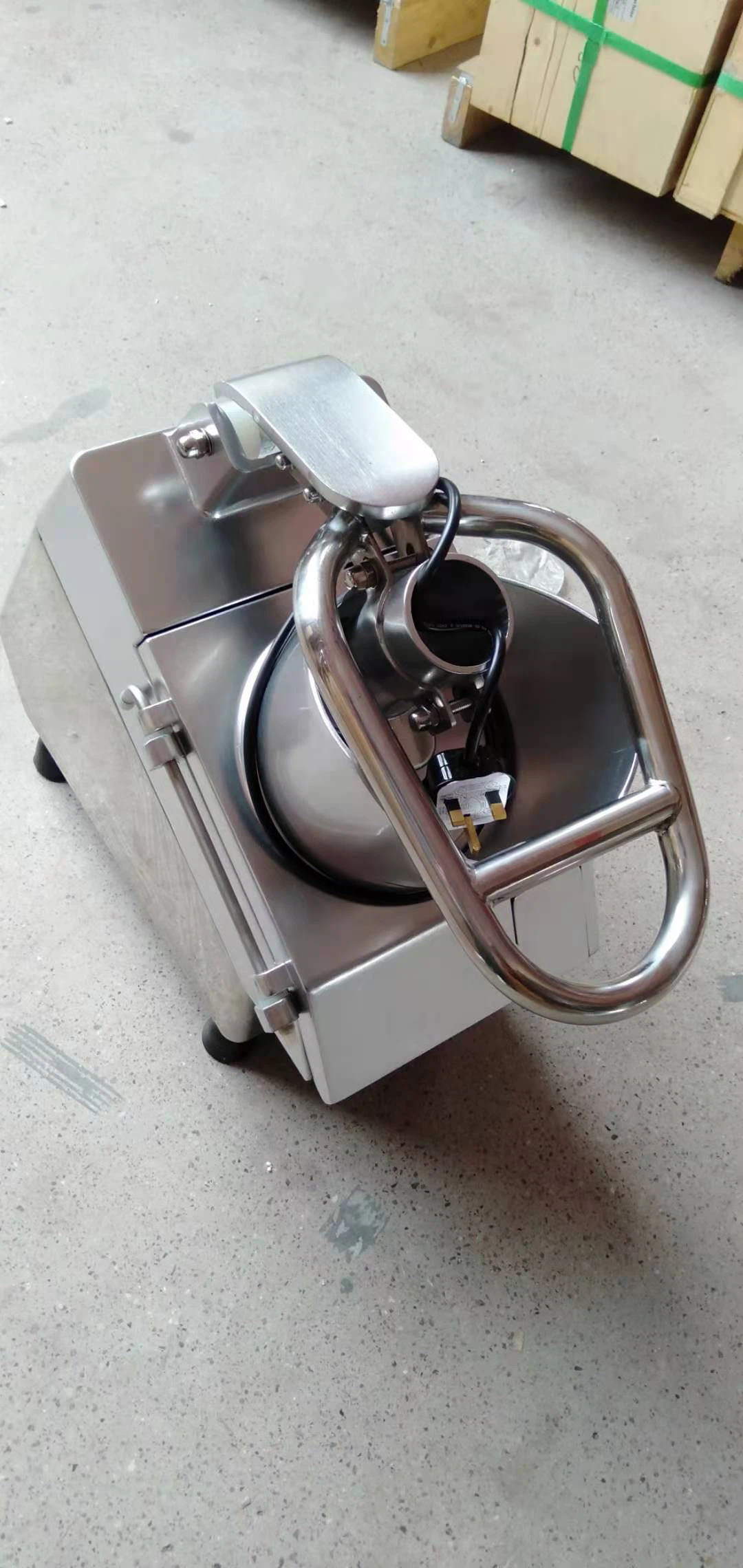 Góð ávöxtur grænmetisskurðarvél verður að vera úr öllum 304 ryðfríu stáli spj...