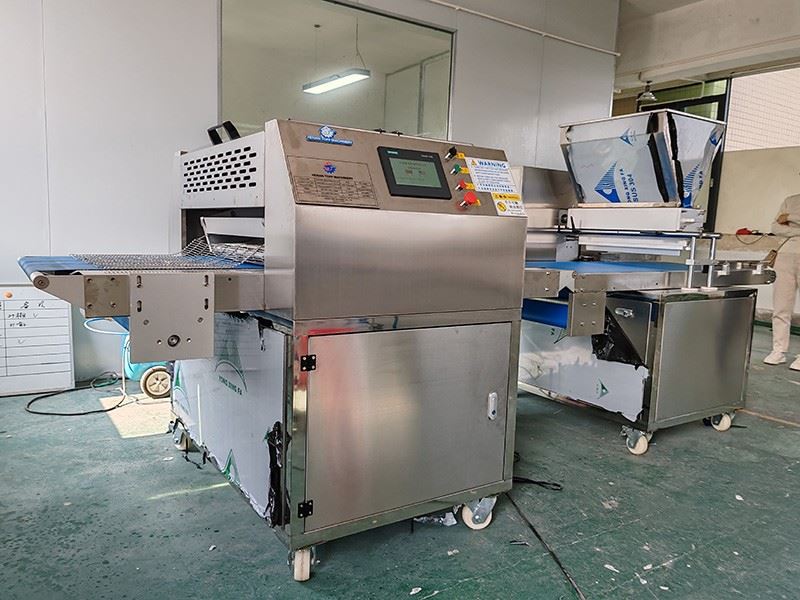Latest Swiss Roll Production Line high quality